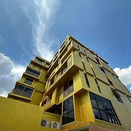 Breezewood Bangkok Hotel