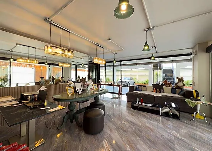 Hotel Breezewood Bangkok